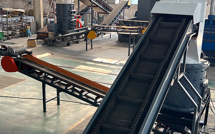 VSC800 立式破碎機工作原理